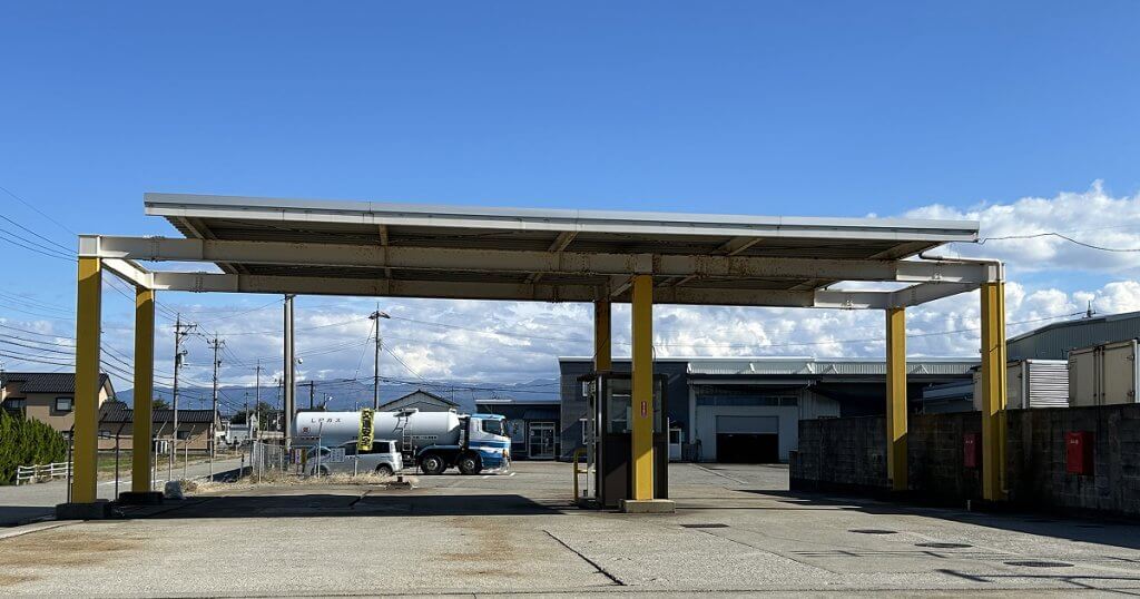 小松トラック輸送センターの給油所